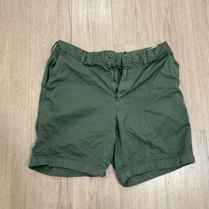 Uniqlo Men’s Medium Green Chino Shorts (7”)